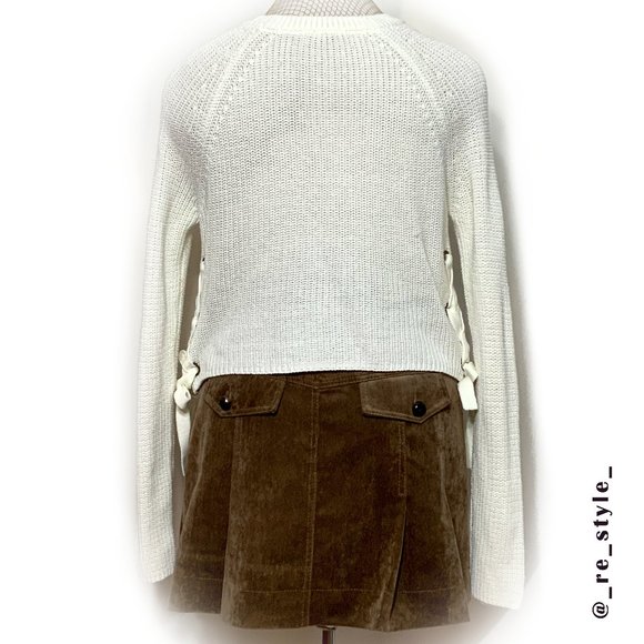 LAST CHANCE 2/$20 SUMMER SALE 90's Mini Skirt - Picture 6 of 8